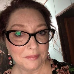 Meet your Posher, Imogene